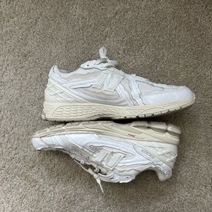 New Balance 1906d protection pack white turtledove